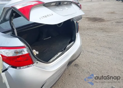 2015 Toyota Corolla S Plus z USA, uszkodzony, nr VIN 2T1BURHEXFC284978